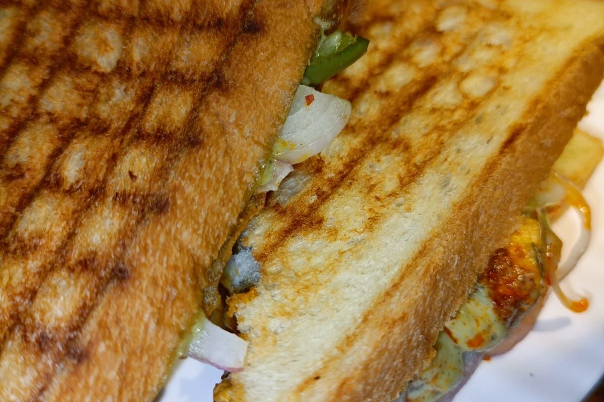 Ảnh minh họa: Sandwich 4.jpg
