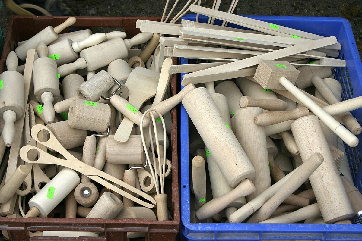 Ảnh minh họa: - Wooden kitchen utensils -.jpg